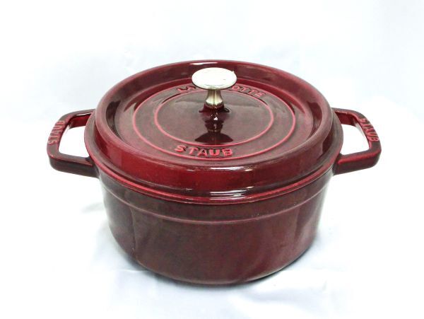 ☆STAUB LA COCOTTE ストウブ ココット☆MADE IN FRANCE 22cm 両手鍋 鉄鍋 調理器具 中古_画像1