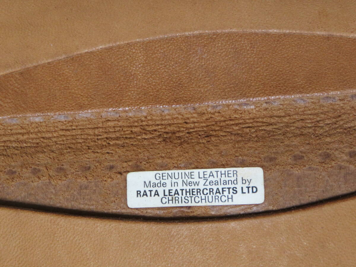 【送料無料】RATA LEATHER CRAFTS LTD ニュージーランド製 GENUINE LEATHER 本革・レザー・皮革 パスケース 札入れ 長財布 1個の画像5