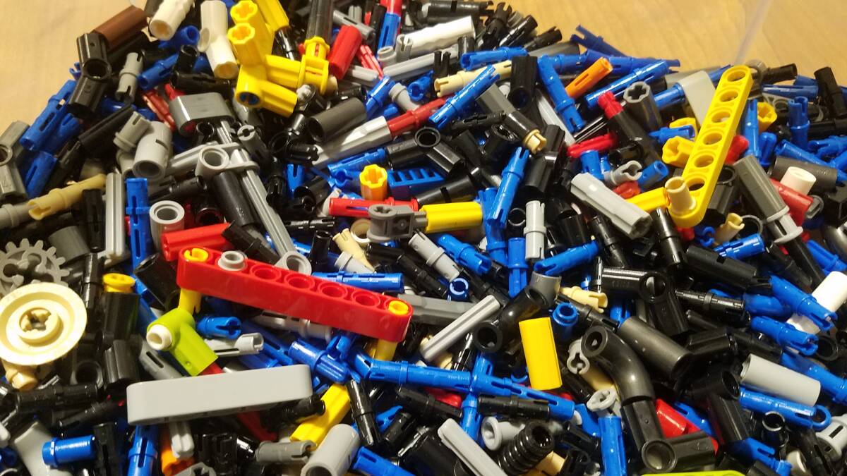 ① レゴ テクニック 細かなパーツ バラ 大量 ギア ペグ コネクタ 軸 リフトアーム 接続パーツ 大量出品中 同梱可能 正規品 LEGOの画像3