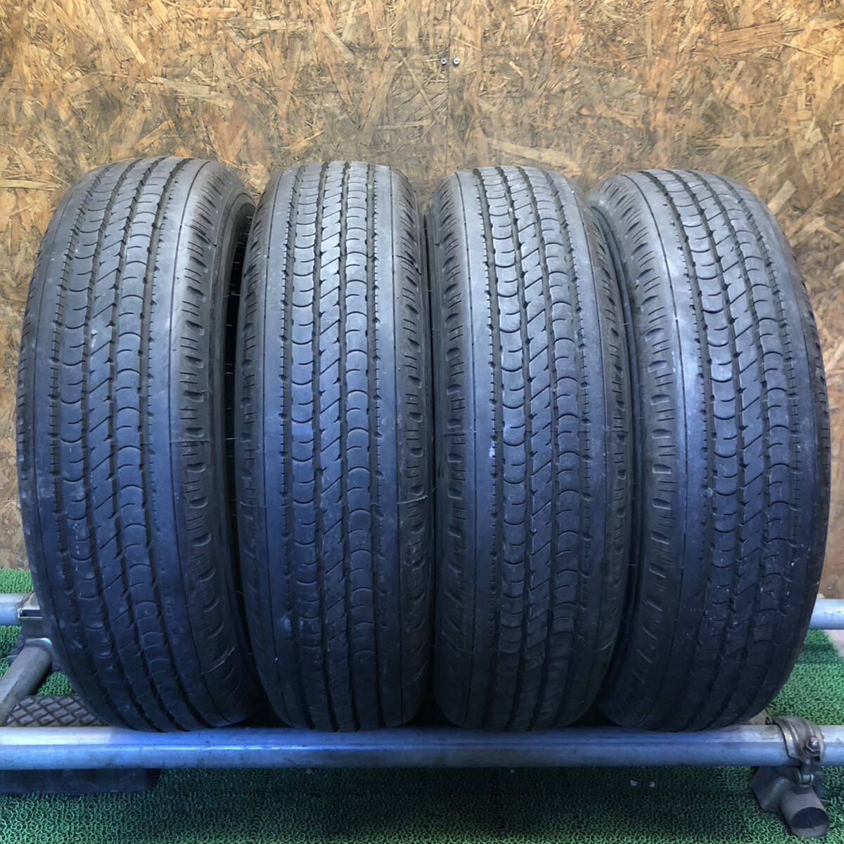 DUNLOP　SP355K　205/75R16　113/111L　LT　極上バリ山4本価格　C-422　福岡　★引取り大歓迎★格安即決サービス品★早い者勝ち★_画像1