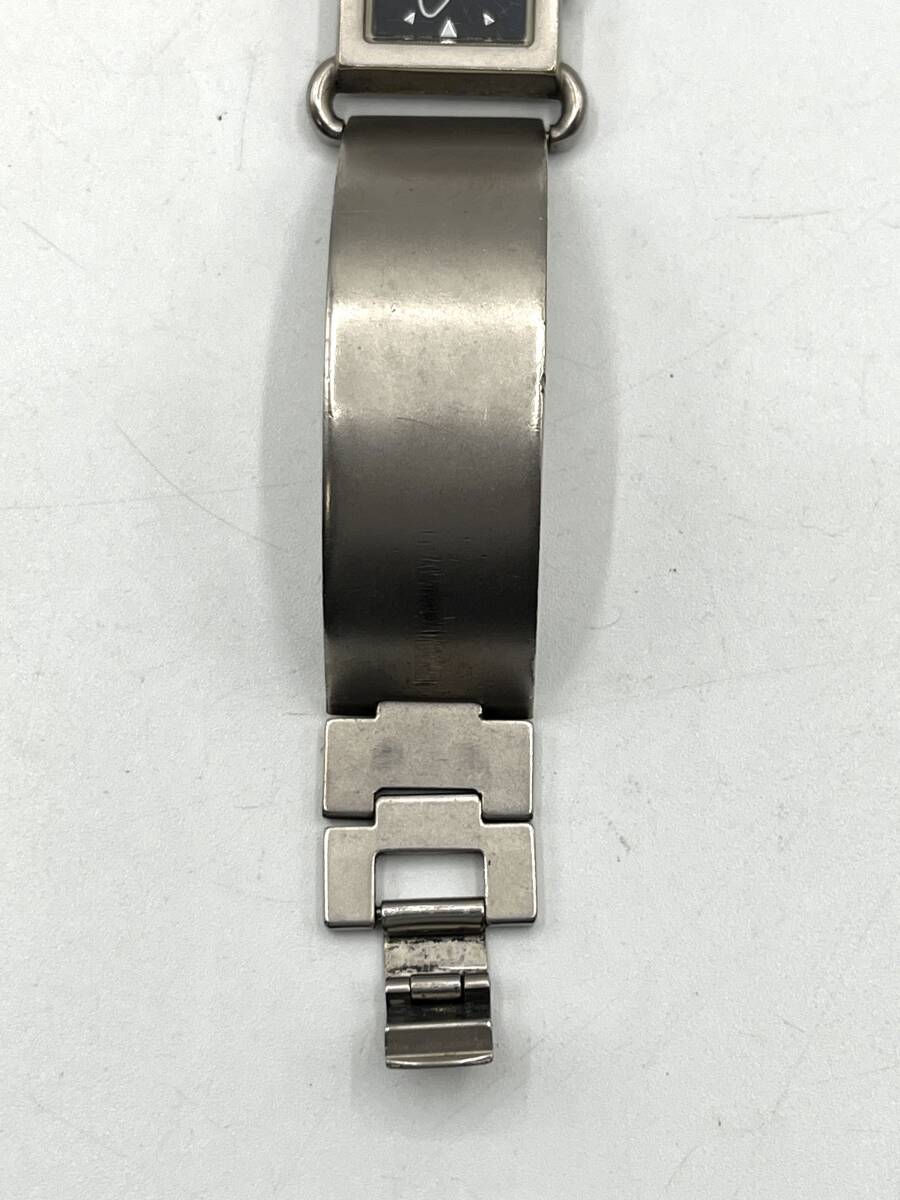 【電池切れ】agnes b. アニエスベー クォーツ 腕時計 黒文字盤 スクエア ロゴ ケースシルバー レディース V401-5950の画像5