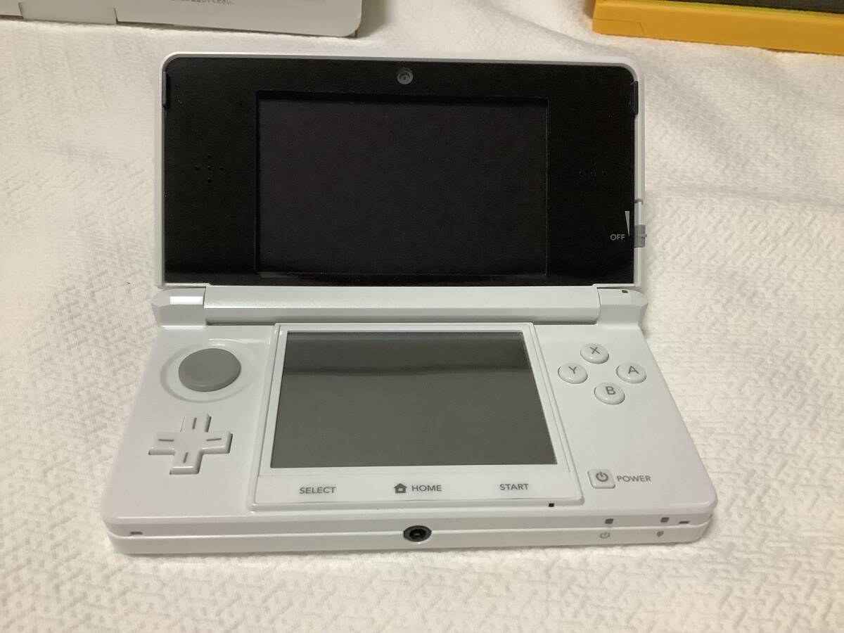 任天堂 3DS ピュアホワイト& ソフト8本|Yahoo!フリマ(旧PayPay 任天堂 3DS ピュアホワイト& ソフト8本|Yahoo!フリマ(旧PayPay