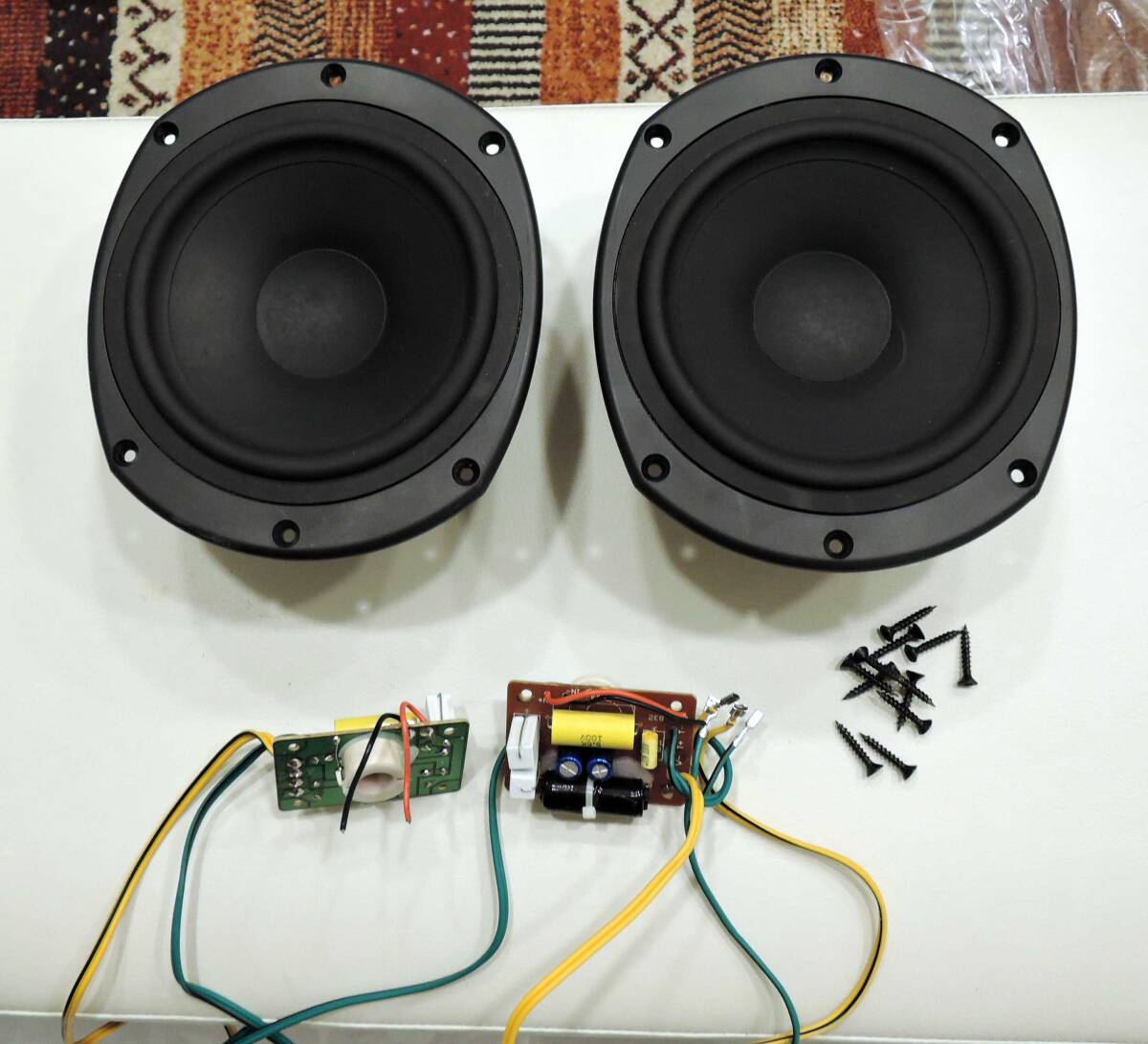 TANNOY Mercury m2 のウーファー、ネットワーク & 吸音材 item TANNOY Mercury m2 のウーファー、ネットワーク & 吸音材 item
