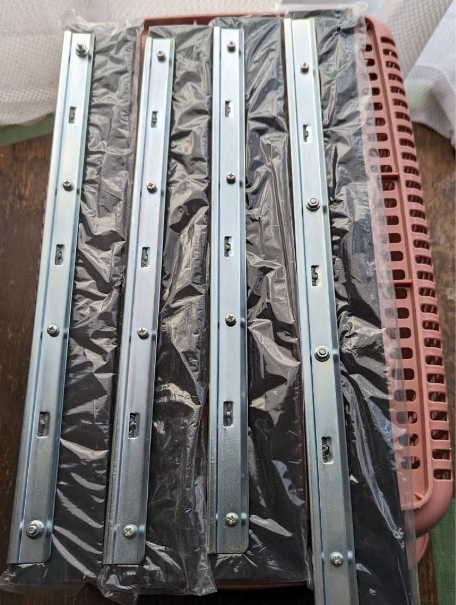 山崎産業のドライワイパー40の替えゴムのみ               455cmが1本  400cmが3本の4本セットです。