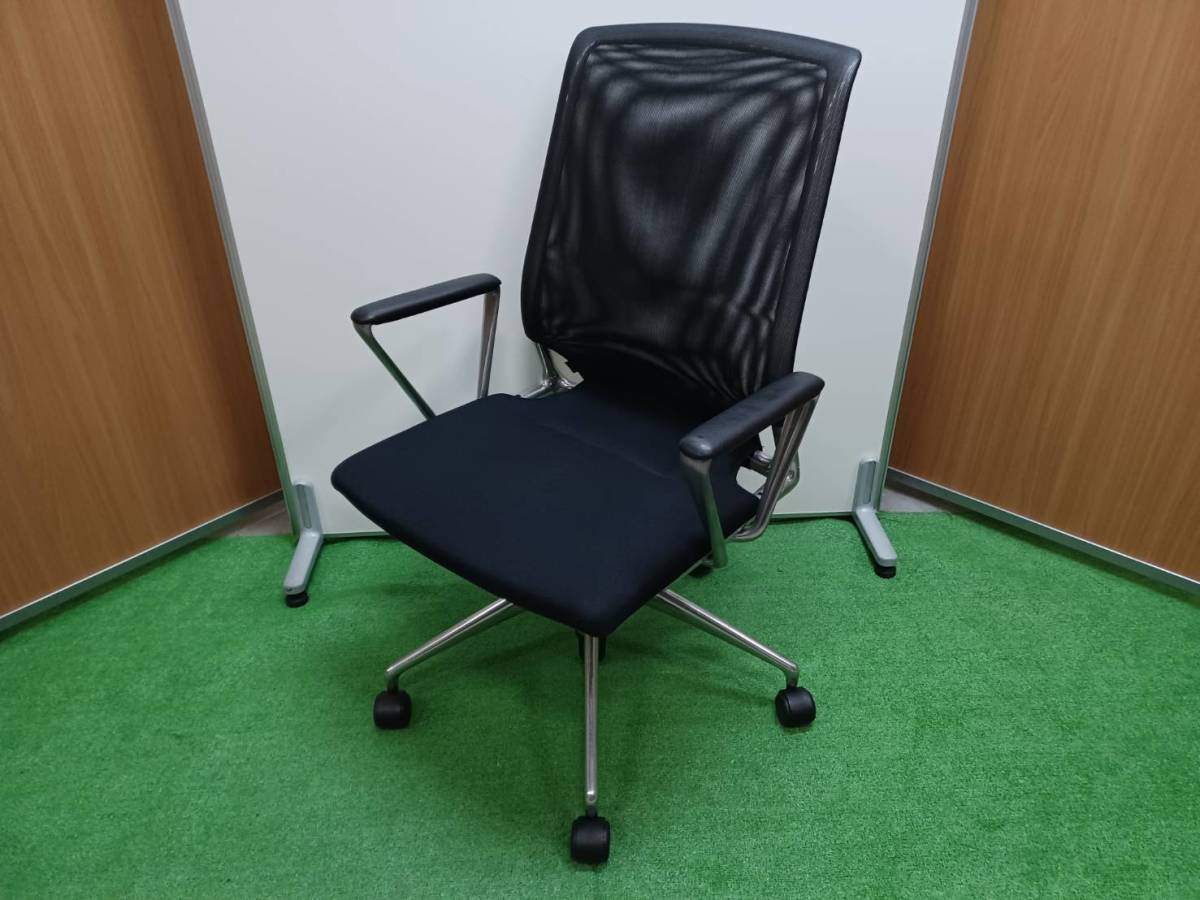 ★Vitra. ヴィトラ☆vitra Meda Chair メダチェア★デザイナーズチェア メッシュチェア オフィスチェア☆肘付/キャスター付★ブラック☆5_画像3