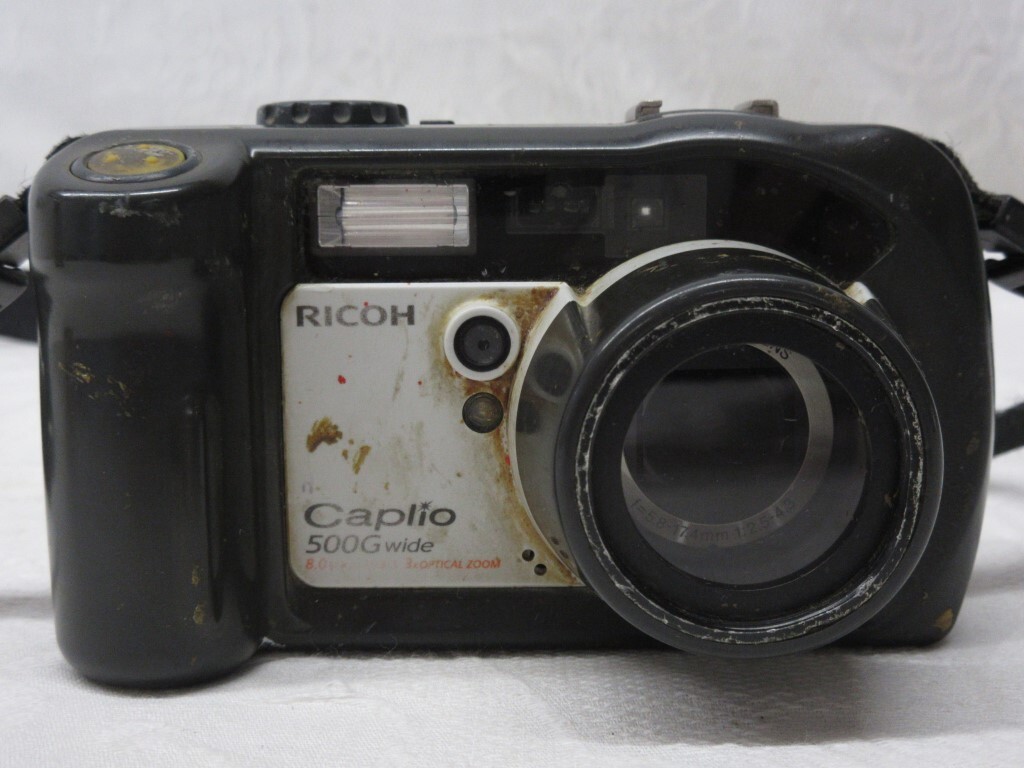 03K026 Ricoh リコー デジタルカメラ [Caplio 500G Wide] 本体のみ 通電OK イタミ多数 保証なし 現状 売り切り_画像2