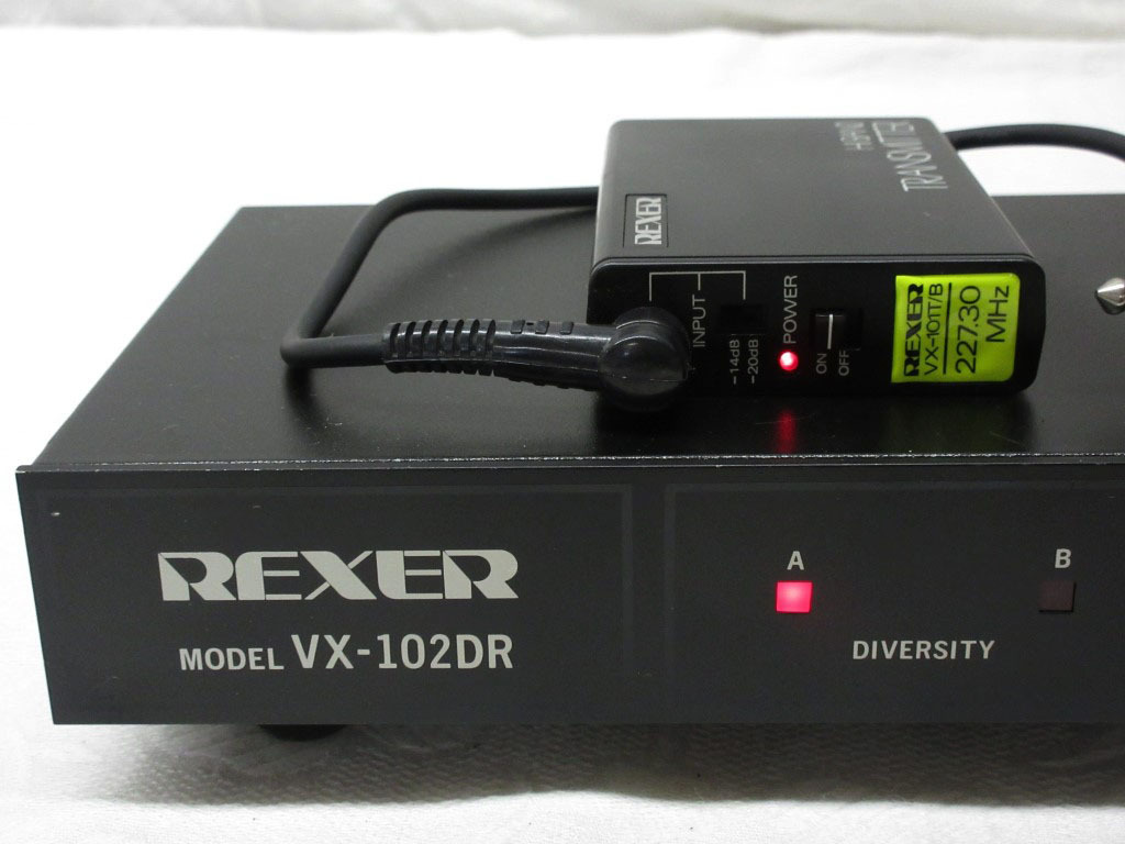 03K053 REXER ワイヤレスシステム レシーバー [VX-102DR] + トランスミッター 通電まで確認 現状 保証なし 売り切り_画像2