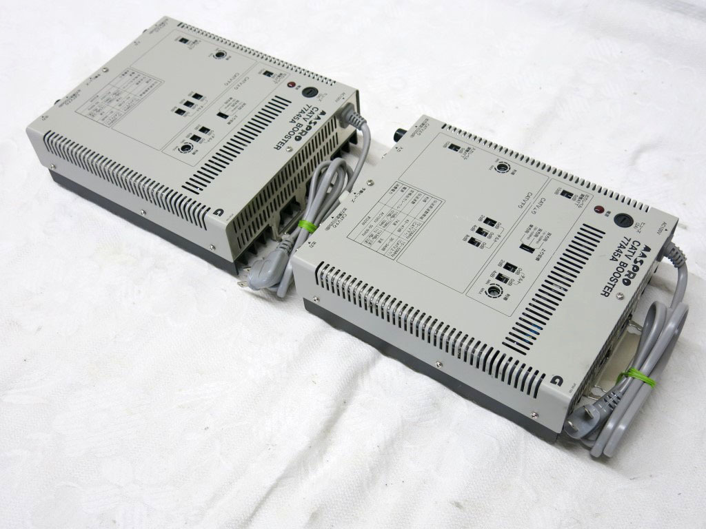 03K112 マスプロ CATV BOOSTER ブースター [77A45A] 2台セット ランプ確認まで 中古 現状 部品取りなどに 売り切りの画像7