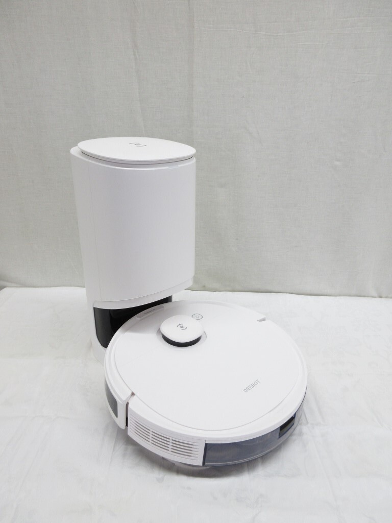 03Y018 【 中古品 】 ECOVACS DEEBOT N8 PRO+ ロボット掃除機 DLN11-31　自動ゴミ収集機搭載モデル　付属品多数 現状渡し_画像1