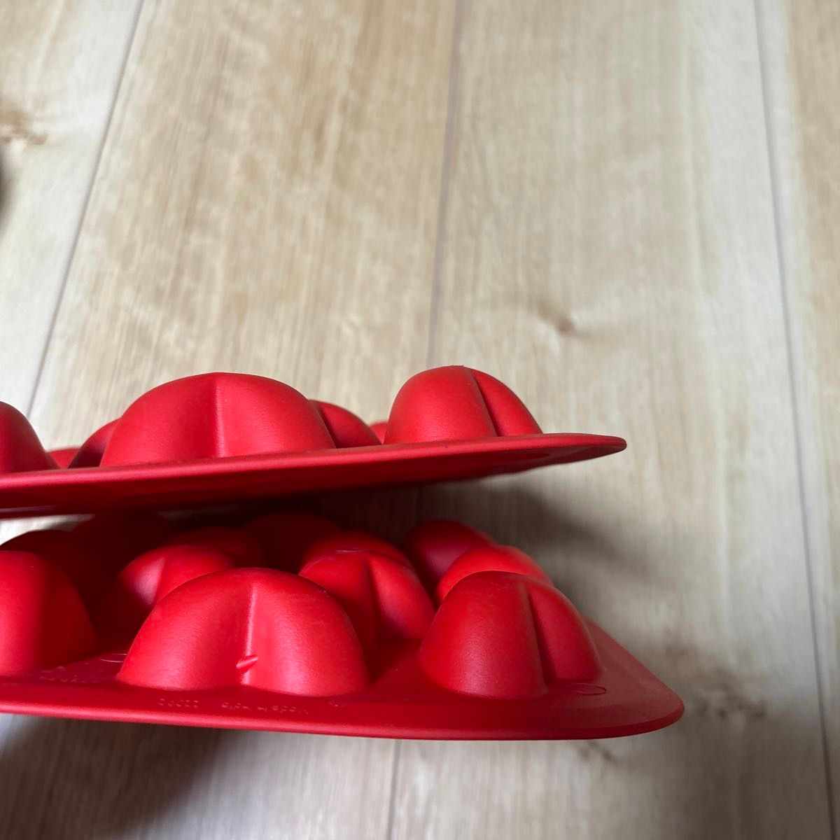 IKEA イケア☆製氷型　製氷皿　ハート型　赤　お菓子作り　型抜き　シリコン