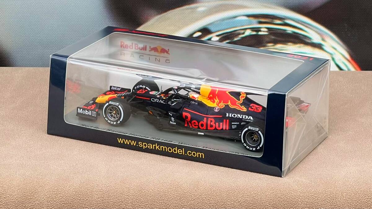 スパーク SPARK レッドブル REDBULL 1:43 RB16B MAX VERSTAPPEN優勝 MONACO GP 2021 S7676 with Pit Board_画像3