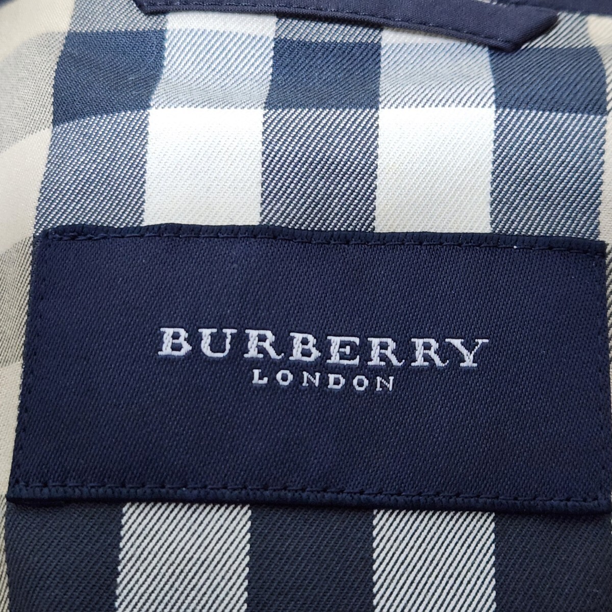 未使用級 XL BURBERRY ブルゾン ノバチェック チンストラップ 襟元 レザー バーバリー ブラック メンズ ミリタリー アウター ジャケット_画像8