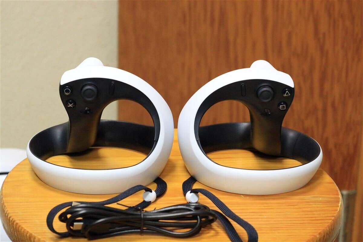 ☆★訳あり　SONY ソニー PlayStation VR2 PSVR2 CFIJ-17001　レンズ擦り傷あり★☆_画像6