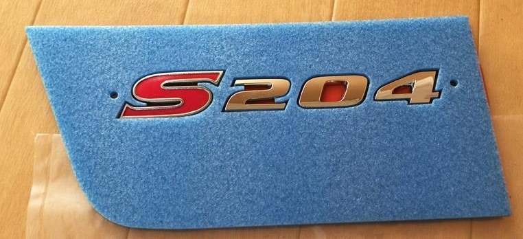 【新品】 スバル インプレッサ　WRX STI 　レヴォーグ　フォレスター　S204 リア用レターマーク（エンブレム）　SUBARU 純正_画像1