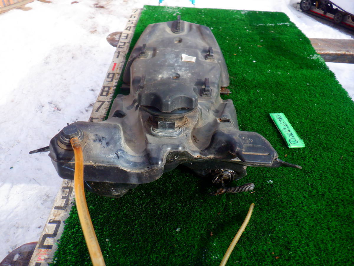 Yahoo!オークション - Ski doo 10 Skandic Tundra LT ③ 燃料 Yahoo!オークション - Ski doo 10 Skandic Tundra LT ③ 燃料