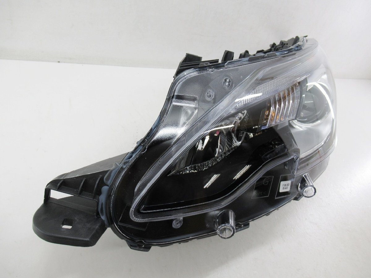 〇未使用品 プジョー 2008 GTライン A94HN01 純正 左 ヘッドライト ハロゲン 【 16 853 541 60 】(M093506)_画像2