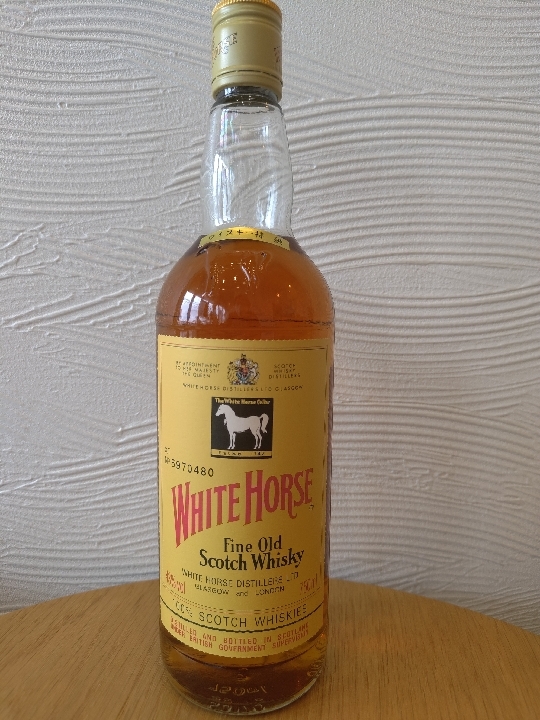 *3073 WHITE HORSE fine old 750ml 43% 目減り ホワイトホース ファインオールド スコッチウイスキー 特級 古酒 長期保管品_画像1