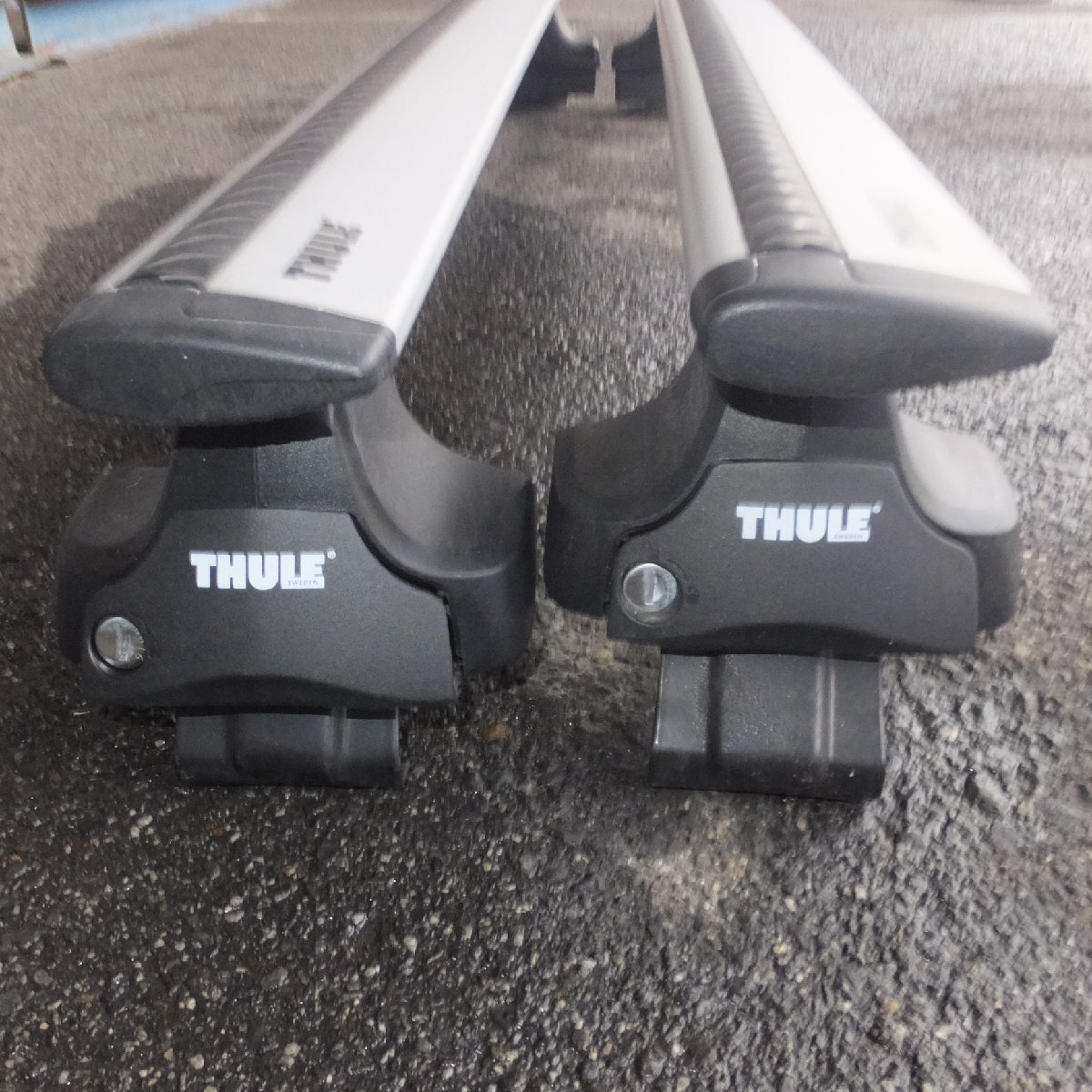 岐阜発★スーリー THULE ベースキャリア 型番 不明　長さ 約 123cm　日産 ノート E12 着用品★_画像6