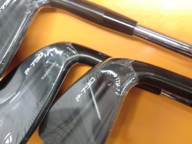 【展示品未使用】テーラーメイドP790 BLACK FORGED 4I-PW/ MODUS3 TOUR125_画像3