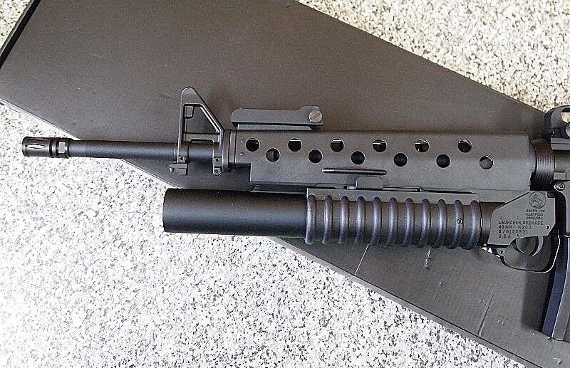 E&C 電動ガン Colt M16A3 M203ランチャー搭載 電子トリガー搭載ver 40mmグレネード対応 EC-702E M16A4の画像6