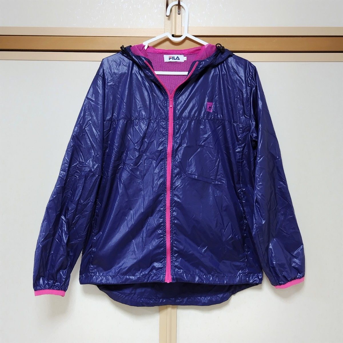 FILA 薄手ウインドブレーカー　ジャケット　Lサイズ　