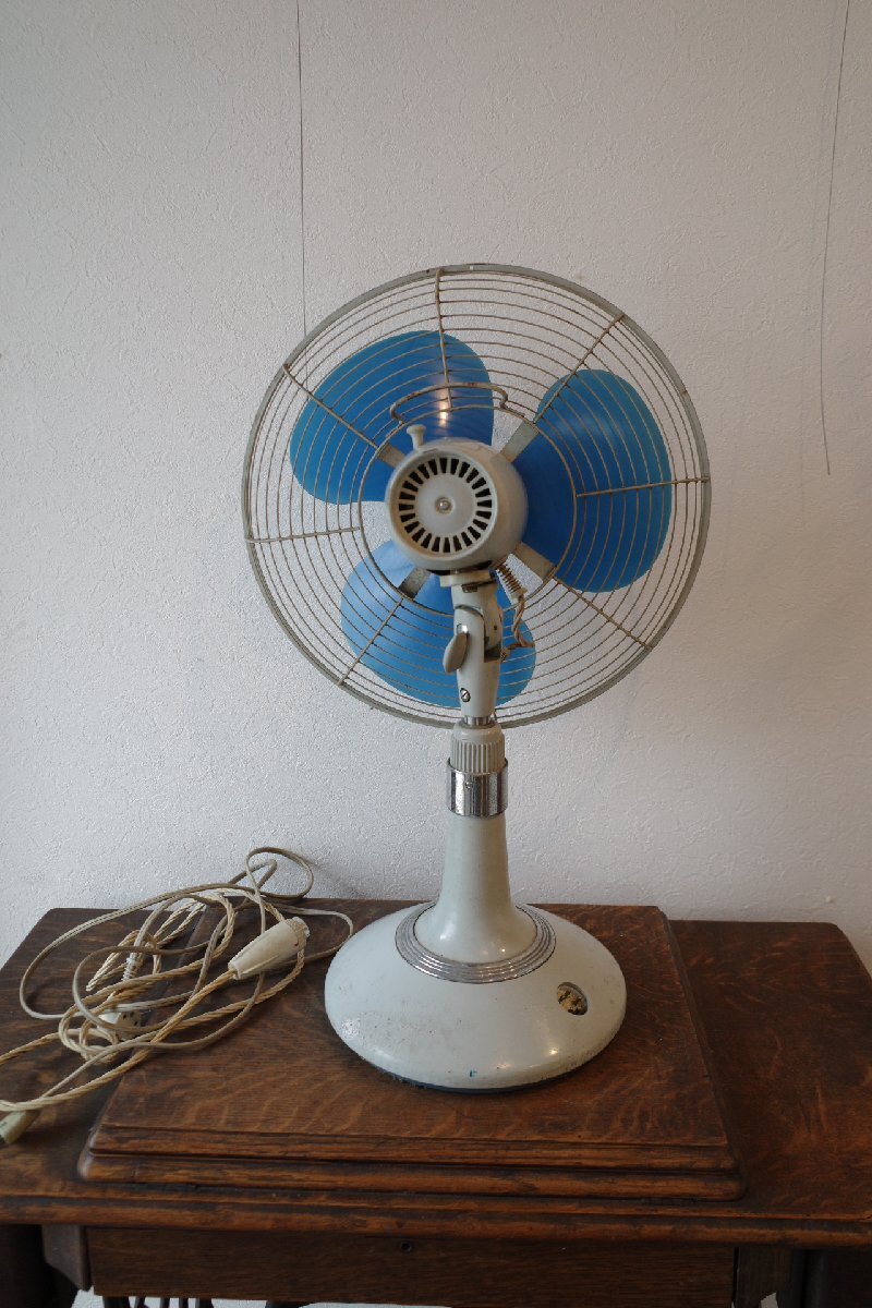 0 Mitsubishi electric fan largish 35cm. blue. feather retro Showa era Vintage old tool. gplus Hiroshima 2403i