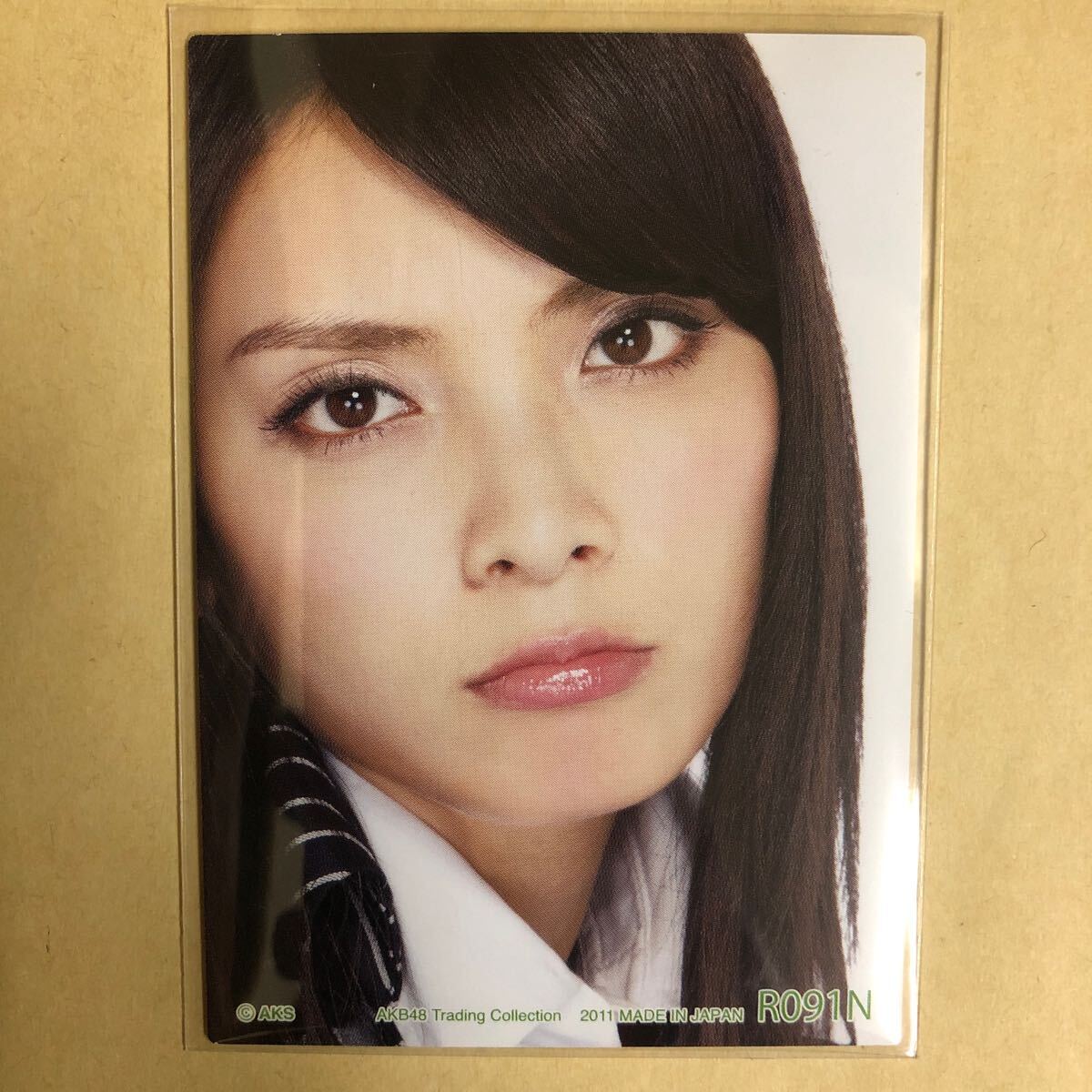 AKB48 秋元才加 2011 トレカ アイドル グラビア カード R091N タレント トレーディングカード_画像1