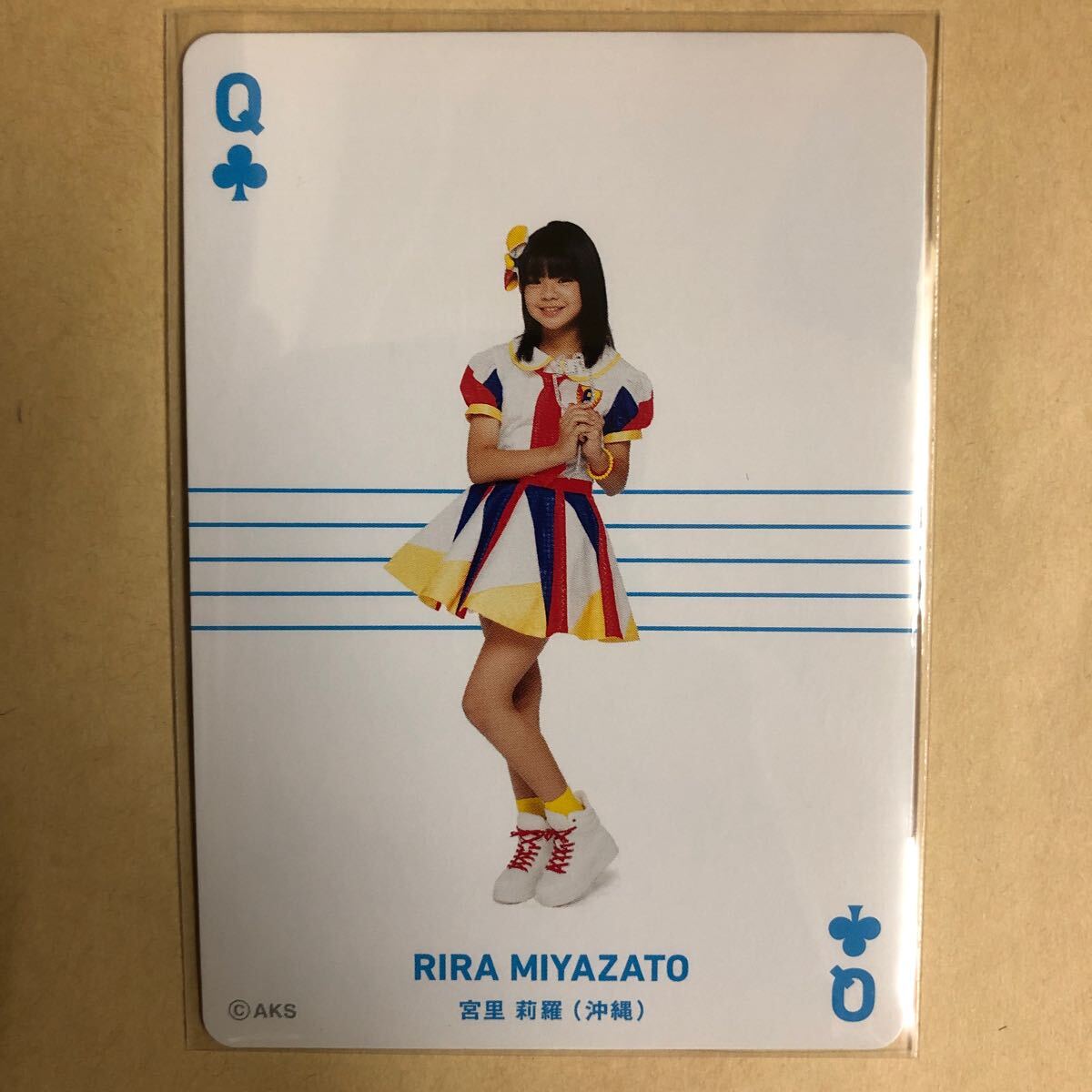 AKB48 宮里莉羅 プリウス トレカ アイドル グラビア カード トランプ タレント トレーディングカード 12 クローバーの画像1