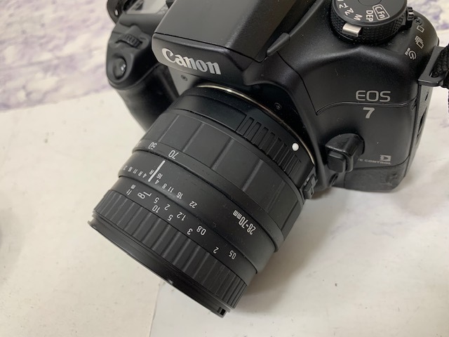 ☆1000円スタート☆ キヤノン　Canon EOS　7　SIGMA　70-300ｍｍ　1：4-5.6　一眼レフ　フィルムカメラ　◆23661_画像4