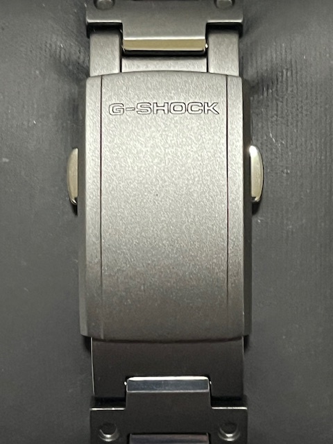 CASIO G-SHOCK GMW-B5000TB-1JR　Bluetooth ソーラー電波腕時計　チタン 中古_画像9