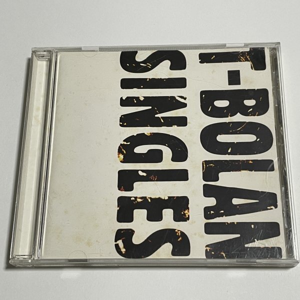 CD T-BOLAN『SINGLES』ベスト・アルバム 離したくはない じれったい愛 Bye For Now マリア すれ違いの純情の画像1