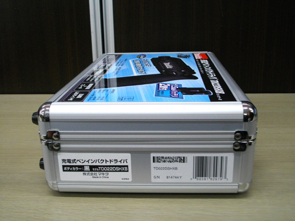 新品 マキタ 7.2V/1.5A 充電式ペンインパクトドライバ TD022DSHXB 黒 充電器・バッテリ×2個 makita 苫小牧西店の画像2