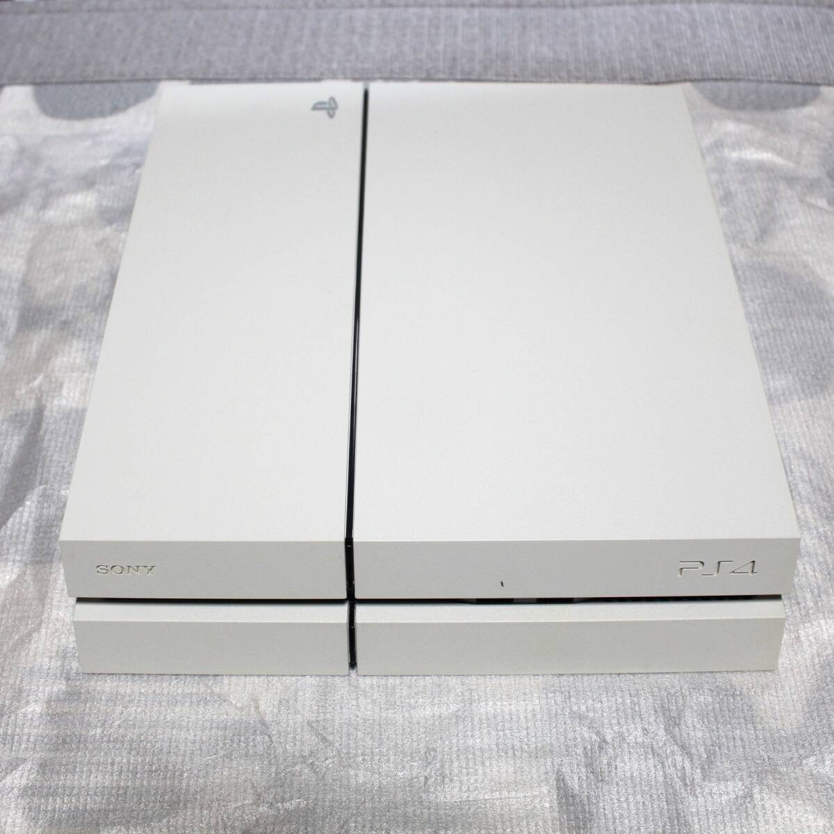 【良品】　Play Station4 500GB グレイシャーホワイト　　CUH-1200A 動作確認済　　縦置きスタンド付き（社外品）_画像2