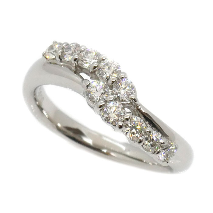 【値下げ】 Pt900プラチナ リング・指輪 美品 中古 レディース 5.4g 11号 ダイヤモンド0.50ct プラチナ台