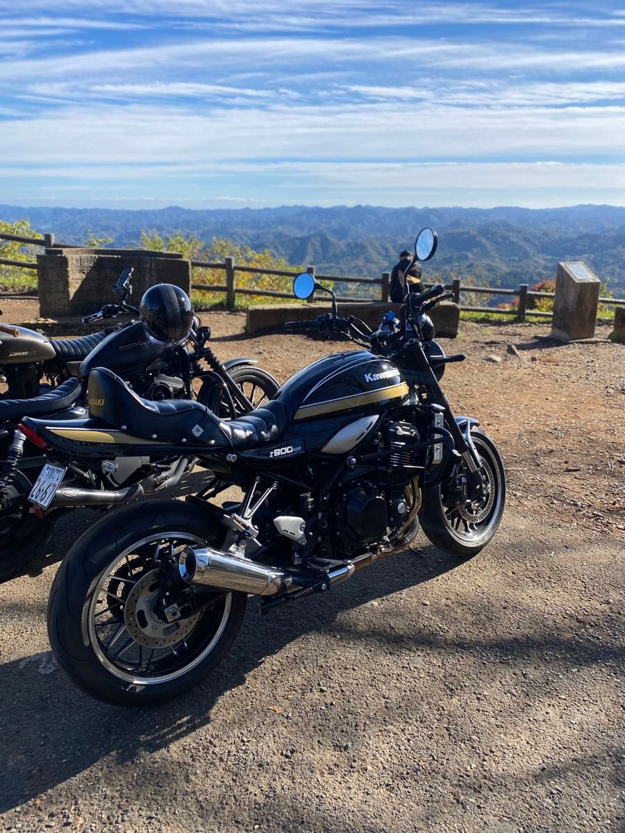 21時に削除します z900rs シート チョビ3段シート 社外 タック 21時に削除します z900rs シート チョビ3段シート 社外 タック