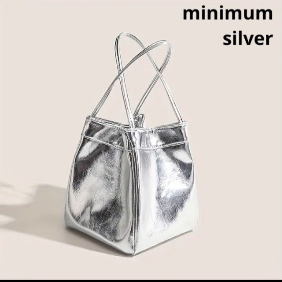 新品未使用　インポートminimum silver レザーバッグ
