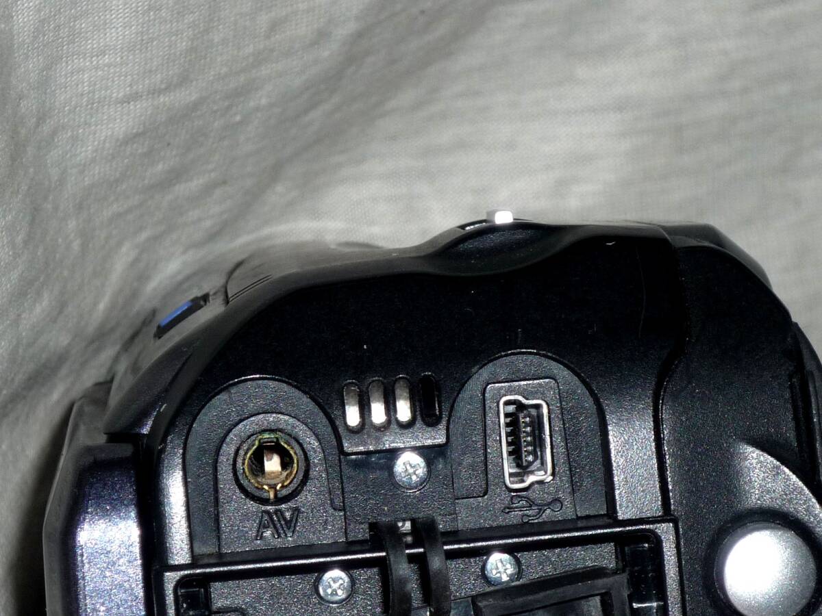 ビクター デジタルビデオカメラ GZ-MG50 (工学15倍。30GBのHDD)動作未確認・附属品なし_画像6