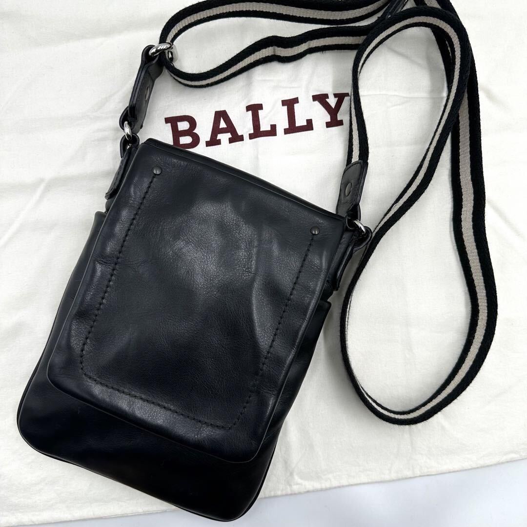  прекрасный товар BALLY Bally to дождь spo tingmesenja- плечо sakoshu полоса квадратное мужской кожа натуральная кожа черный чёрный 