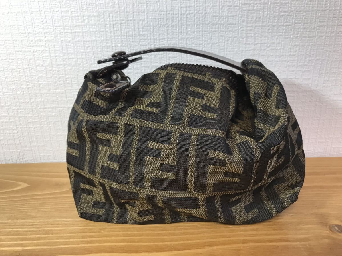 ●3-427 FENDI フェンディ ポーチ ズッカ 総柄 FF 小物入れ ズッカ柄 _画像1