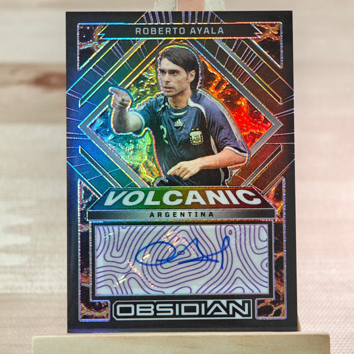 50枚限定 ロベルト・アジャラ 2022-23 Panini Obsidian Roberto Ayala 03/50 Auto Volcanic 直筆サインカード_画像1