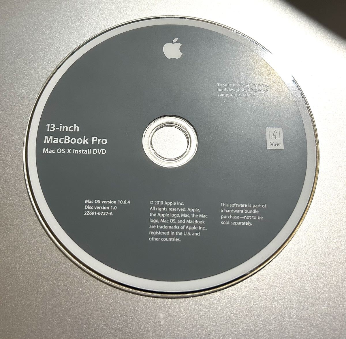13-inch MacBook pro用 Mac OS X Install DVD 10.6.4 1枚の画像1