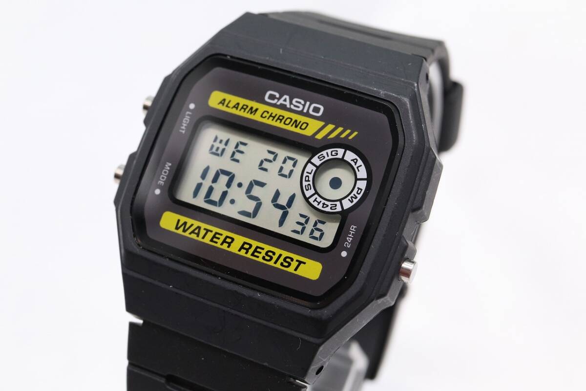 【W126-602】動作品 CASIO カシオ チープカシオ デジタル 腕時計 F-94W メンズ【送料全国一律185円】_画像1