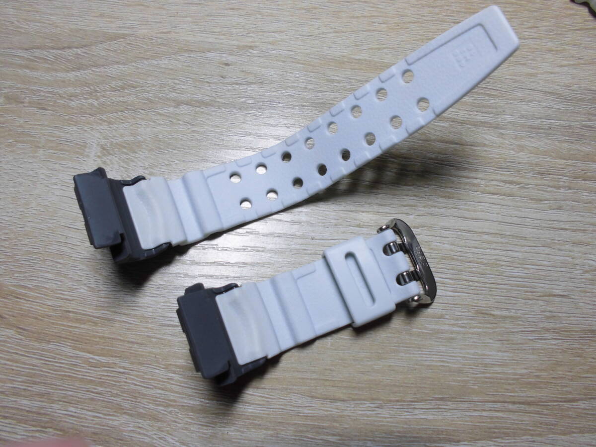 未使用！送料１４０円～カシオ Gショック AW-571LG-8AJR ベルト メンインホワイトグレーガウスマン G-SHOCK MEN IN WHITE GRAY GAUSSMANの画像2