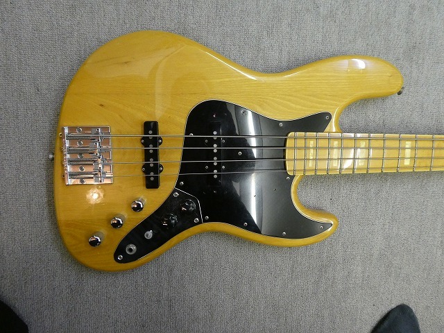 Fender Japan Jazz Bassの画像1