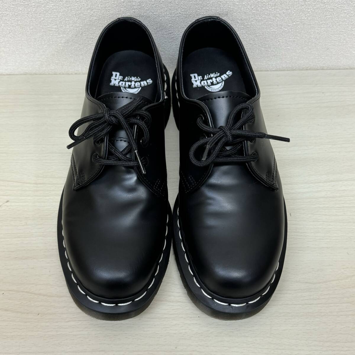 K2228 Dr.Martens ドクターマーチン 3ホール シューズ UK7 24757 ホワイトステッチ_画像1