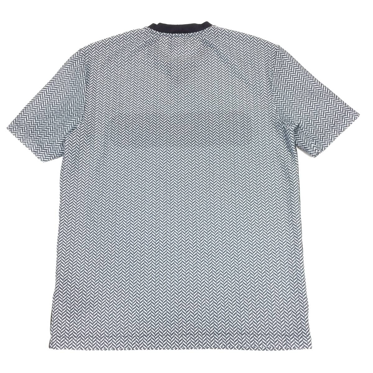 定価約8万円 GIORGIO ARMANI ジョルジオ アルマーニ ストレッチレーヨン エンボスロゴ Vネック 半袖ニット ジャガートTシャツ 48=L～XL_画像2