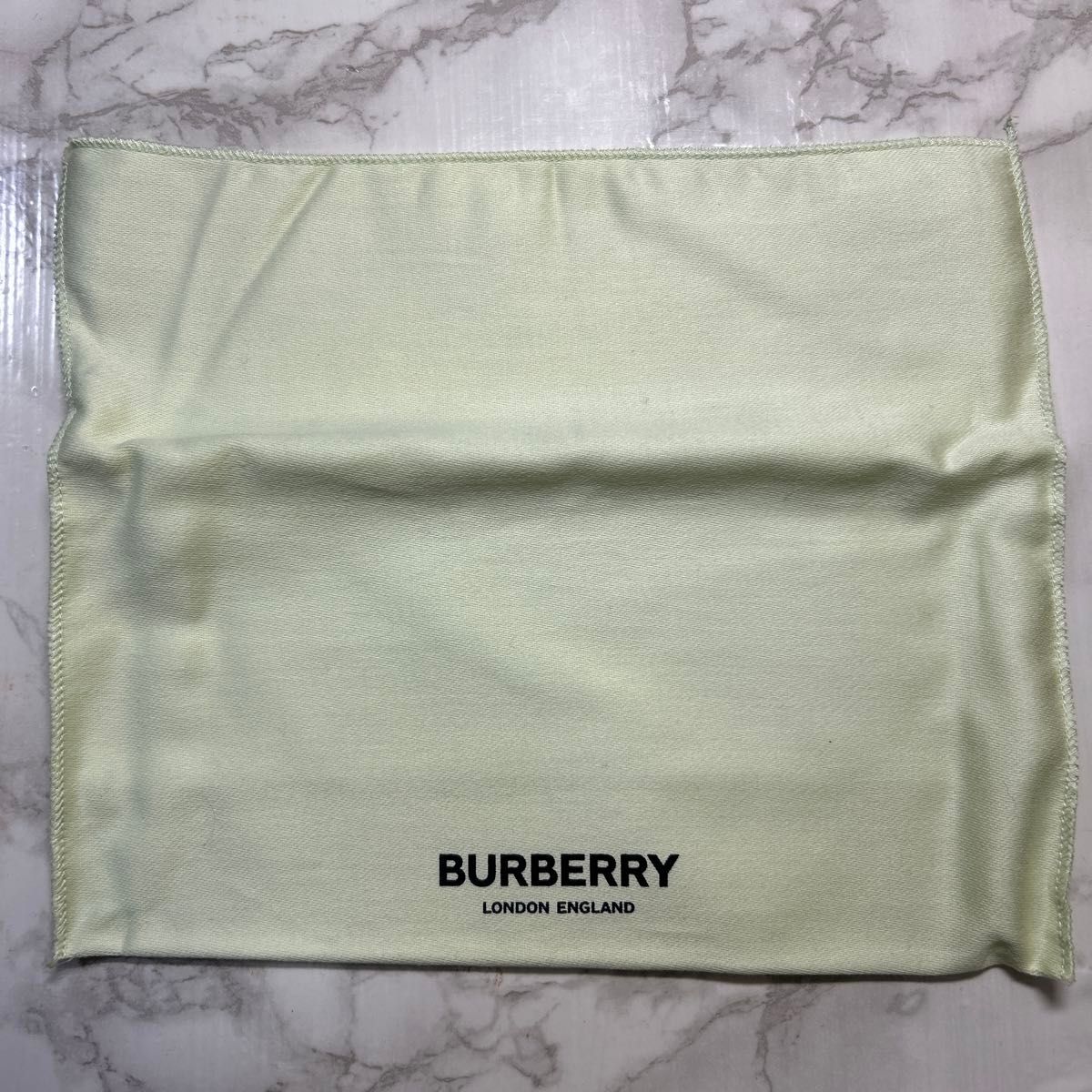 Burberry 空き箱