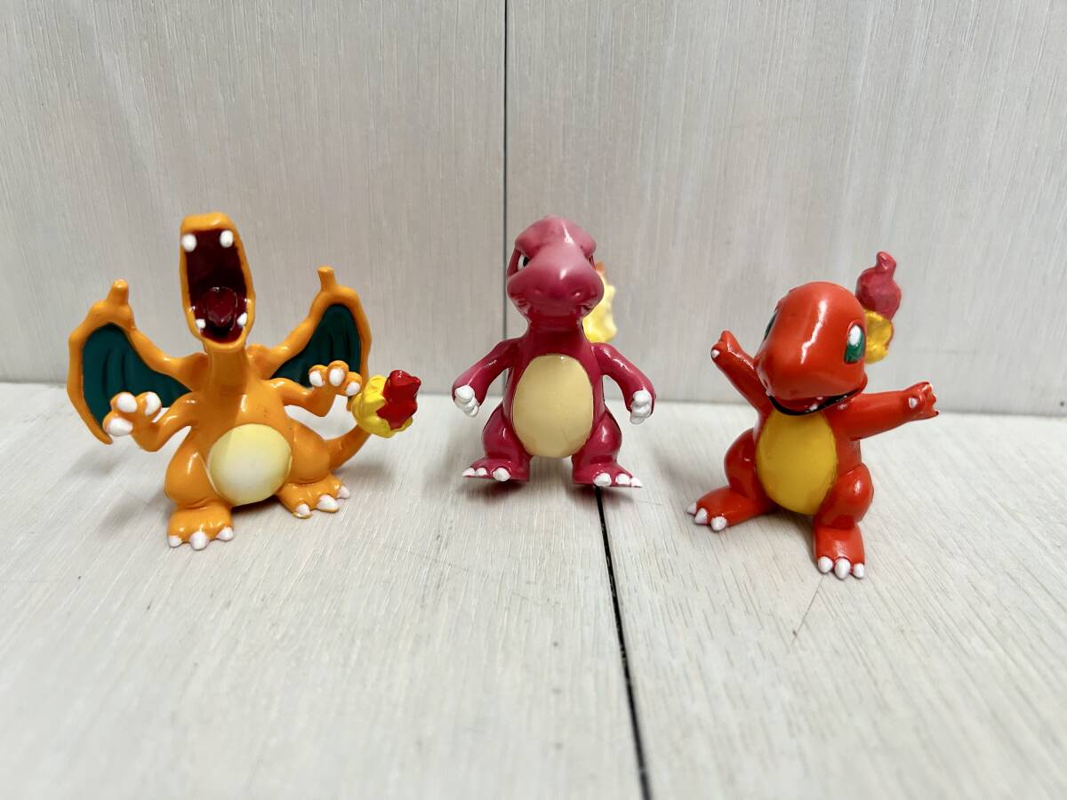 送料無料 ★ モンコレ 3体 ★ TOMY トミー ポケモン ヒトカゲ リザード リザードン フィギュア ポケットモンスター コレクション 進化 図鑑