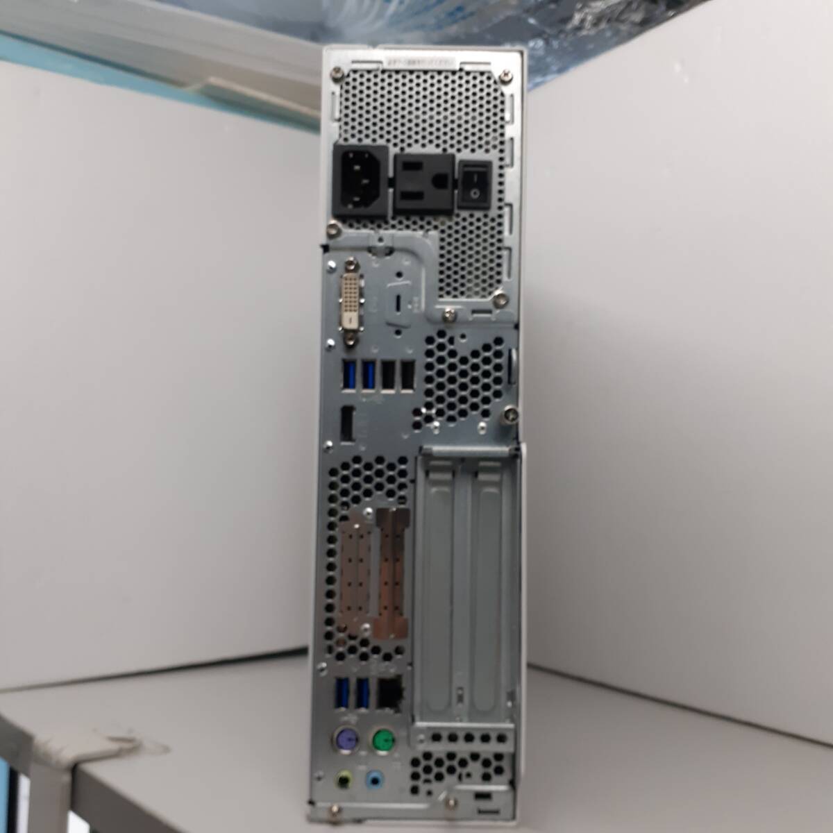 FUJITSU ESPRIMO D588/T I5-8500 メモリ16GB 新品SSD M 2 Nvme FUJITSU ESPRIMO D588/T I5-8500 メモリ16GB 新品SSD M 2 Nvme