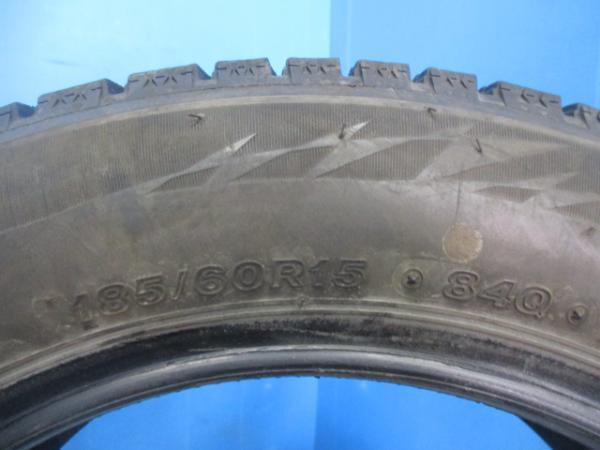 1本 2021年製 中古 スタッドレス タイヤ ブリヂストン BLIZZAK VRX2 185/60R15 84Q アクア シエンタ フィット ヤリス ヴィッツなどに_画像6